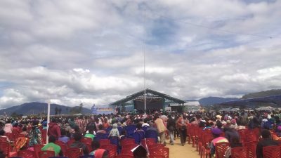 Ibadah Perayaan Hut Pekabaran Injil Masuk Di Enarotali Yang Ke Gereja Kemah Injil Di Tanah