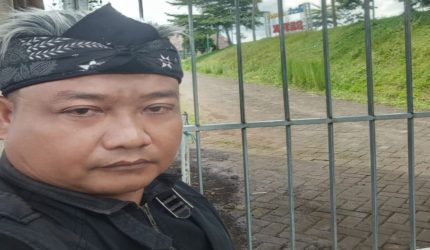 20250314 135425 Camat Gending Turun Ke Desa Banyuanyar Lor. Personil Komunitas Pakopak Mengaku Tidak Heran.  Suara Utama ID Mengabarkan Kebenaran | Website Resmi Suara Utama