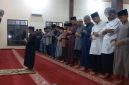 Santri NIIBS Rawajitu Selatan, bergiliran Imam Taraweh (Suarautama.id)