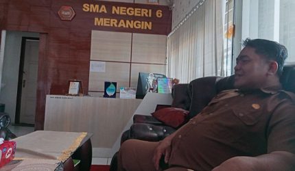 IMG 20250315 195152 700 x 400 piksel Usai Statmennya Viral di Pemberitaan, Sugeng Bendahara SMAN 6 Merangin Panik Suara Utama ID Mengabarkan Kebenaran | Website Resmi Suara Utama