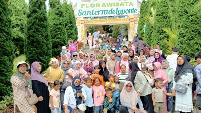 Foto : Warga Dusun Sarirejo I berwisata di Santerra De Laponte Kota Batu Jatim