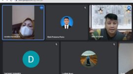 Foto: Tangkapan Layar Panitia Milad AR Learning Center dan Peresmian YPPN DIY juga media Suara Utama sedang berdiskusi via Zoom Meeting/Suara Utama ID