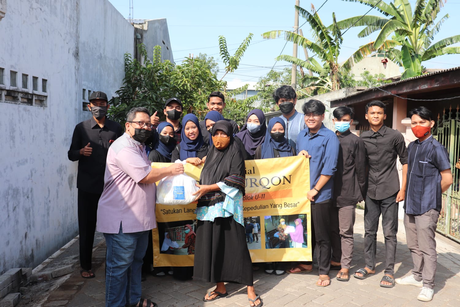 Foto: Dokumentasi Pribadi/Alumni TPQ Al-Furqon BIP Sidoarjo Adakan Bakti Sosial dengan Berbagi 90 Bingkisan/Suara Utama ID