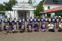 Foto: Abdi Dalem Keraton Daerah Istimewa Yogyakarta menggelar simulasi kebencanaan di lingkungan Keraton/Suara Utama ID