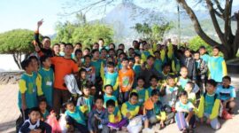 Foto: Penulis, Mas Andre Hariyanto bersama Santri Pesantren Kilat Pusdiklat Hidayatullah Batu Malang/Manfaat Kegiatan Pesantren Kilat/Suara Utama