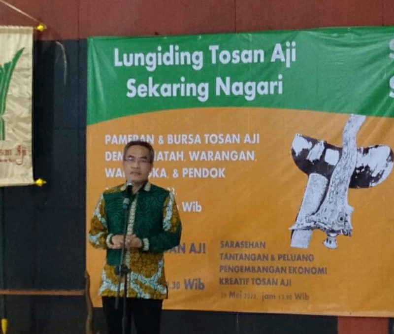 Foto: Bupati Bantul Abdul Halim Muslih meresmikan Sentra Tosan Aji bertempat di Pasar Seni Gabusan/Suara Utama 