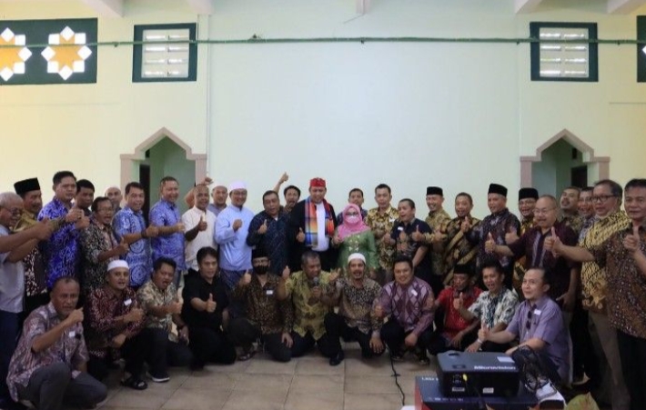 IMG 20220612 125548 Rapat Bareng FKWZ Dukuh Zamrud, di hadiri PIt Wali Kota Bekasi Suara Utama ID Mengabarkan Kebenaran | Website Resmi Suara Utama