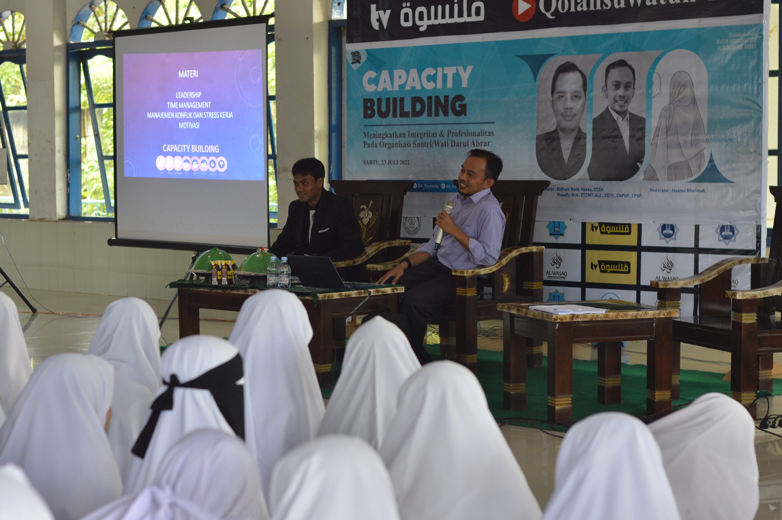 Foto: SONY DSC/Hadirkan Pemateri Berstandar Nasional, Pesantren Pendidikan Islam Darul Abrar Sukses Adakan Capacity Building Dalam Rangkaian Reuni Akbar 25 Tahun. Coach Musafir (Suara Utama ID)