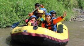 Foto: Mas Andre Hariyanto bersama Anak - Anak Calon Pemimpin Bangsa dan Hafidz Qur'an. Puisi Kekanakan (Suara Utama ID)