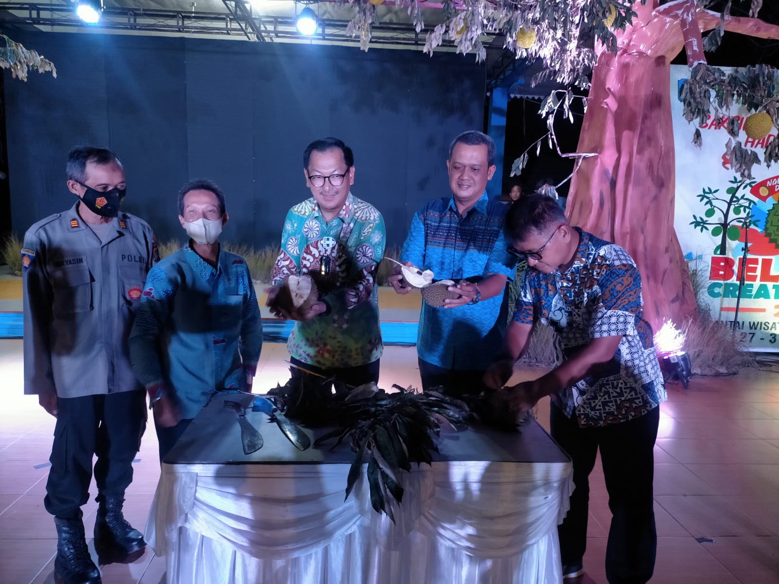 Foto: Pemerintah Daerah Kabupaten Belitung Buka Malam Pertama Belitong Ekonomi Creative Tahun 2022. Rilis Mas Andre Hariyanto/Suara Utama ID
