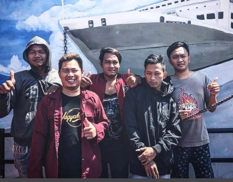 Foto: Doc. Teman - Teman Mbolang Bonek Mas Andre Hariyanto (AR CoGan) Lelaki kelahiran Mojokerto, 24 Mei 1993 seorang anak perantauan dan putra pertama tulang punggung keluarga dari Ibu Erni Santoso yang kini menjanda ditinggal mati - 081232729720/Suara Utama ID
