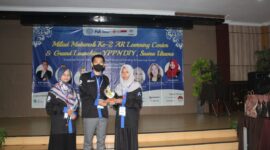 Foto: (Mas Andre Hariyanto dan Tasya) Dr. (Cand). Yuan Badrianto, CT.ALC CMT-ALC Peraih Dewan Pembina AR Learning Center Terbaik 2022. Suara Utama/AR Learning Center/Dapur Pena.