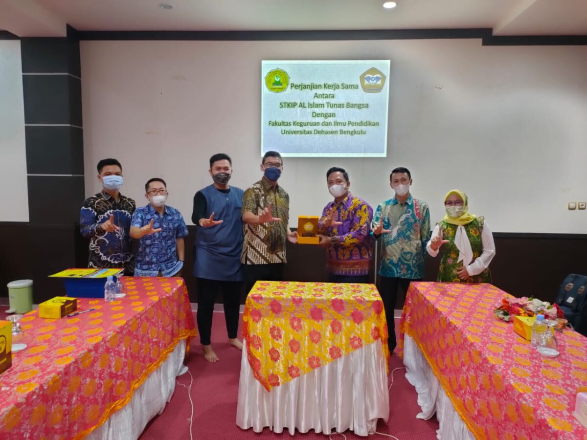 Kerjasama STKIP dan Unived