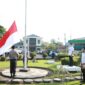 Foto: Sapta/Direktur PT SPMN Tebing Tinggi Dr dr Beni Satria M.Kes, SH MH selaku Inspektur Upacara diatas podium pada Upacara Kemerdekaan Ri yang Ke 77 dihalaman Rumah Sakit Sri Pamela Tebing Tinggi. Rabu ( 17/08/2022). Suara Utama ID.