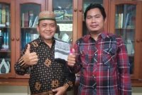 Mas Andre Hariyanto bersama Suyanta, S.Ag, M.Si selaku pimpinan Yayasan Pondok Pesantren Madania Yogyakarta/Wawancara. Foto: Mas Andre Hariyanto Dkk (SUARA UTAMA)