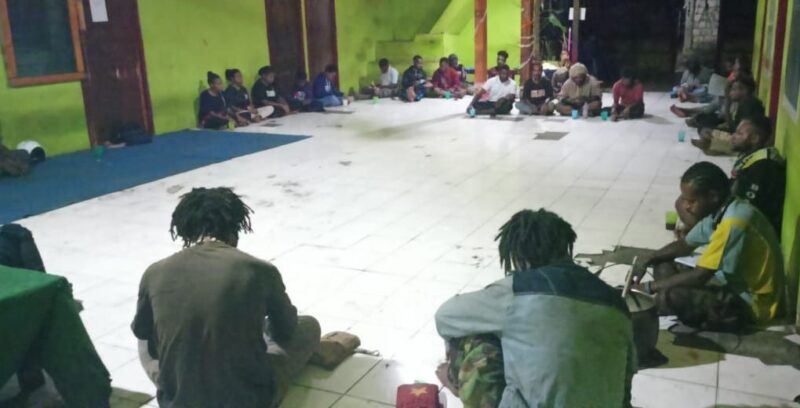 Diskusi Lepas FK-PMLHK Jayapura, Papua