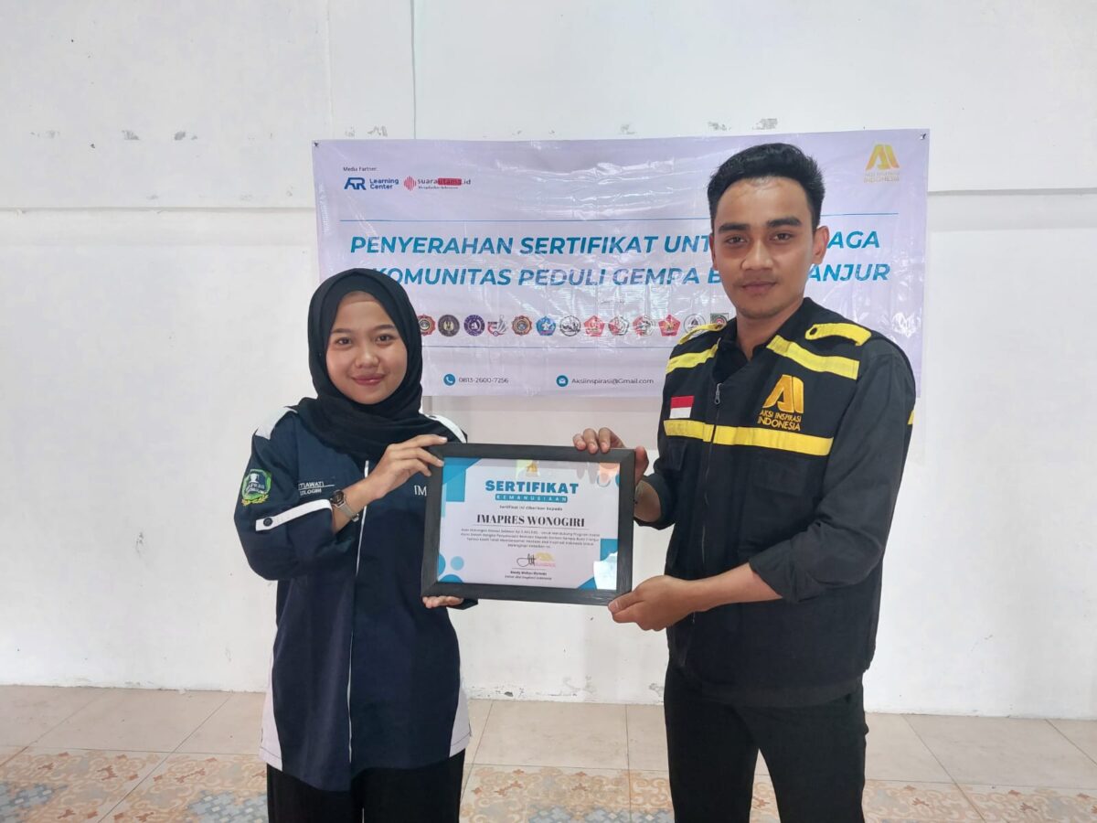 Serah Terima Sertifikat Antar Komunitas Peduli Gempa Cianjur, AII Kolaborasi YPPN di Pendopo Wahyun Asror Dua Yogyakarta. Foto: Mas Andre Hariyanto (SUARA UTAMA)