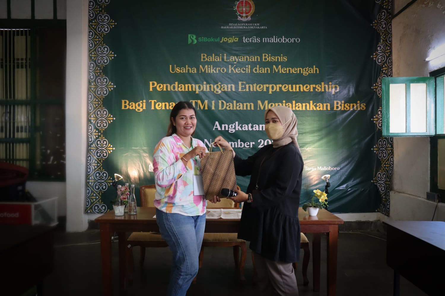 Komitmen DISKOPUKM DIY Wujudkan UKM Naik kelas dengan Pendampingan Bisnis bagi Tenant Teras Malioboro. Foto: Dok. Pribadi Dinas UMKM/Mas Andre Hariyanto (SUARA UTAMA) 