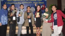 Semarak Happy Milad Suara Utama ID yang Pertama, Selamat untuk 7 Wartawan SUARA UTAMA Terpilih Kantongin Voucher Gratis Perpanjangan. Foto: Dok. Pribadi/Mas Andre Hariyanto (SUARA UTAMA)