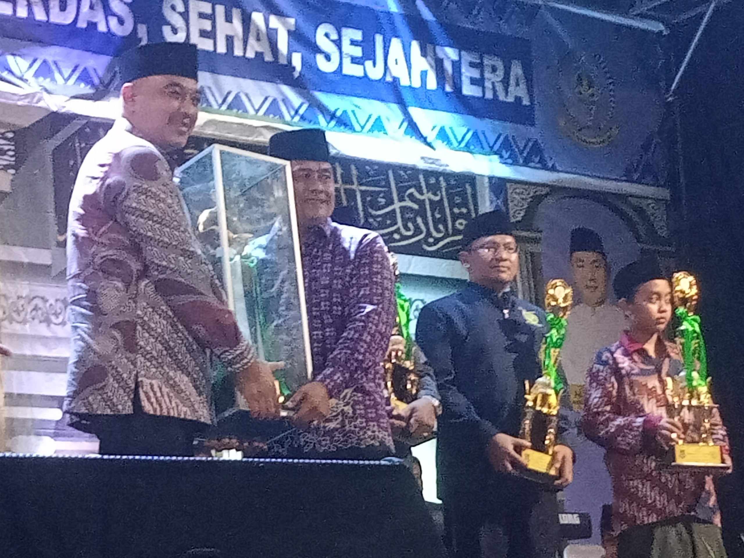 gambar unggulan scaled Penutupan MTQ ke 53 Tingkat Kabupaten Tangerang Banten Tahun 2023, dan Juara Umum Diraih Kecamatan Kosambi Suara Utama ID Mengabarkan Kebenaran | Website Resmi Suara Utama