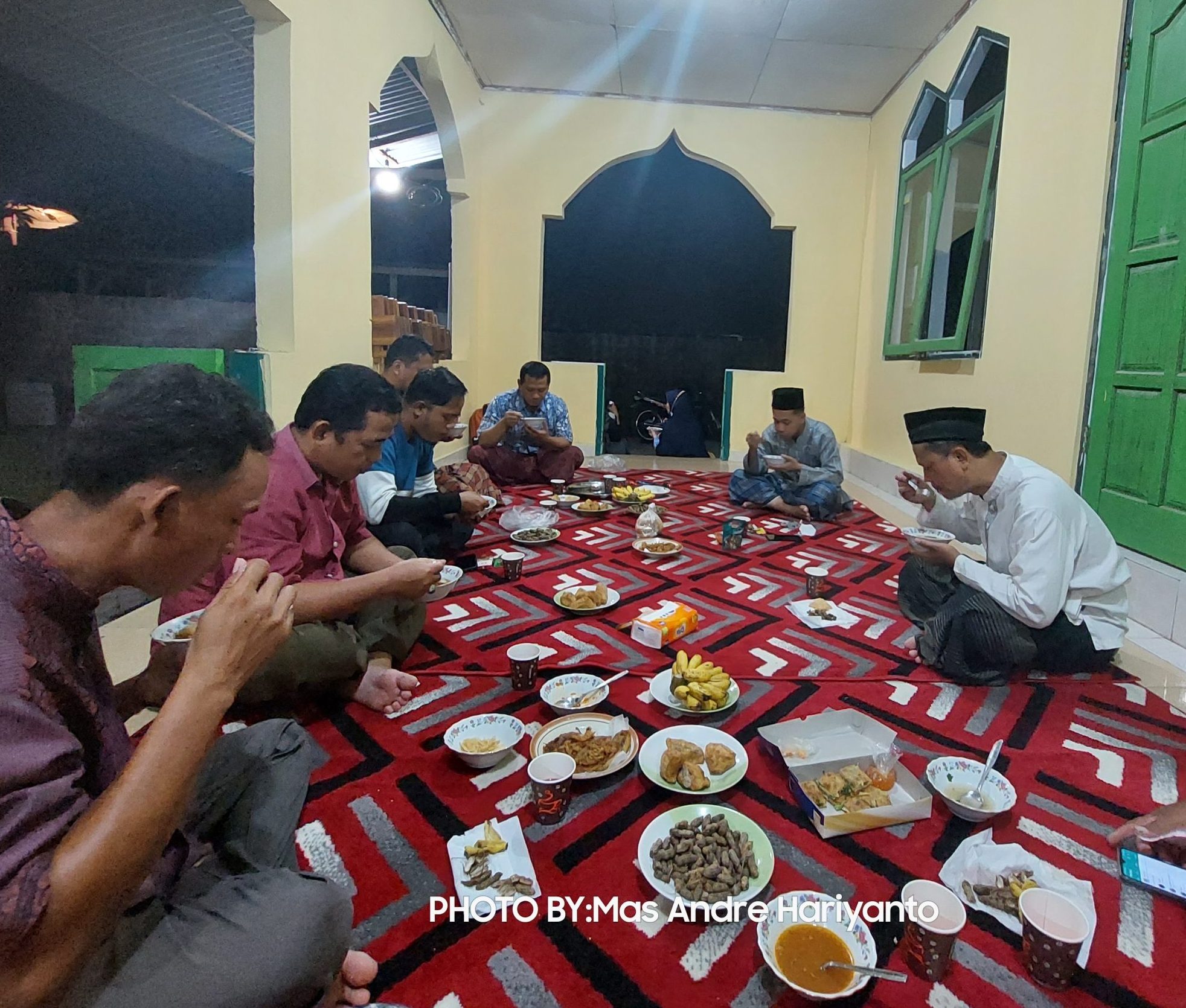 Jama'ah Masjid Wahyun Asror dua dan Masjid Al-Mukmin JASMIN 08 Pucanganom Yogyakarta Sukses Gelar Koordinasi Ramadhan 1444 Hijriyah. Foto: Mas Andre Hariyanto (SUARA UTAMA)