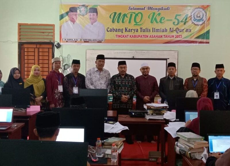 Foto: Mahasiswa dan Alumni IAIDU Asahan Kisaran Raih Juara Karya Tulis Ilmiah Alqur’an ke-54 Tingkat Kabupaten Asahan Tahun 2023 berlokasi di SMAN 1 Desa Aek Tarum Kecamatan Bandar Pulau/Suhardi (SUARA UTAMA)