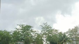 Fhoto: Penulis Esensi Manusia Persfektif Falsafah Pendidikan Islam di Taman IAIDU Asahan