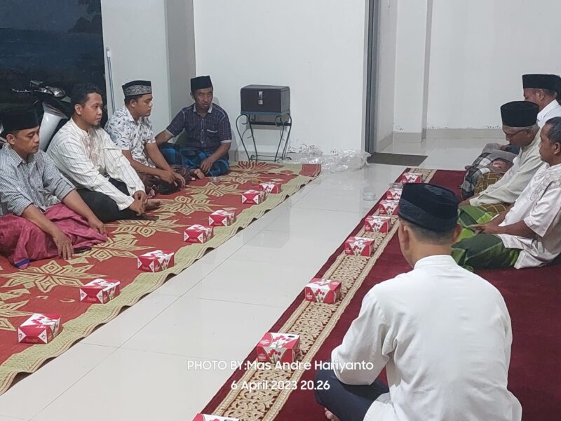 Ikhtiar Warga Pucanganom RT 08 Sleman Yogyakarta Siapkan Khataman Quran & Peringati Nuzulul Quran di Masjid Wahyun Asror Dua. Foto: Mas Andre Hariyanto (SUARA UTAMA)