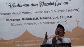 Jamaah Masjid Wahyun Asror Dua & Masjid Al-Mukmin/JASMIN Pucanganom Yogyakarta Sukses Adakan Pengajian Khataman dan Nuzulul Quran. Foto: Mas Andre Hariyanto (SUARA UTAMA)