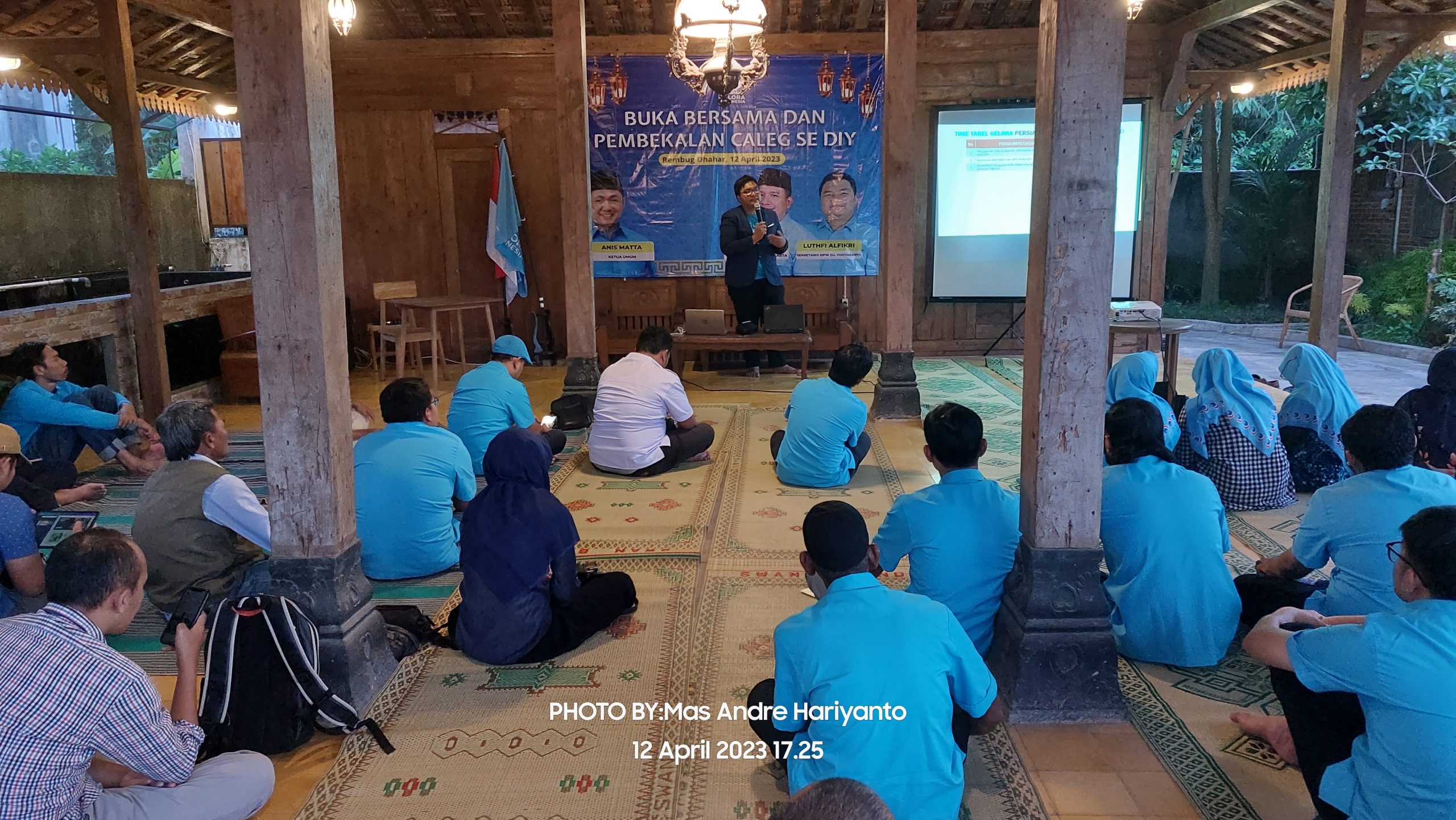 Kuatkan Jamaah, DPW Partai Gelora Daerah Istimewa Yogyakarta Adakan Bukber dan Pembekalan Caleg Se-DIY. Foto: Mas Andre Hariyanto (SUARA UTAMA)