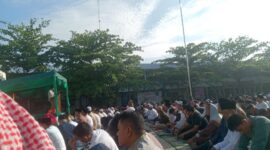 Foto Dokumentasi Suhardi, Jamaah sholat idul fitri 1444 H di PDM. Muhammadiyah Asahan