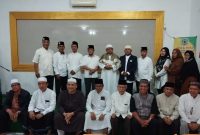 foto Dewan Pimpinan MUI Kabupaten Asahan beserta Pengurus LADUI Kabupaten Asahan di Aula MUI Kabupaten Asahan masa Khidmat 2022-2026.