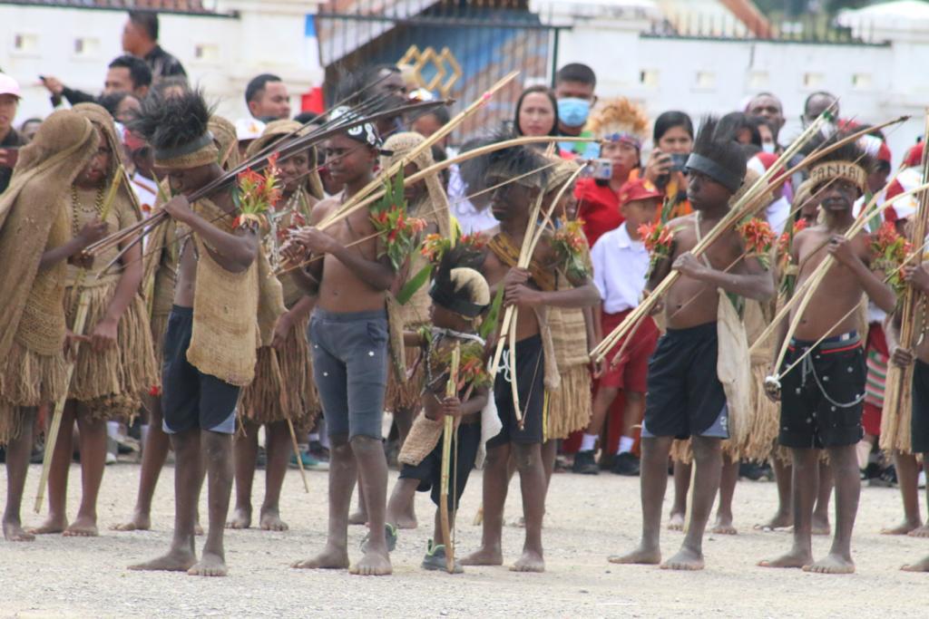 IMG 20230502 WA0065 Meriah Memperingati Hari Pendidikan Nasional 02 Mei di Paniai Papua Suara Utama ID Mengabarkan Kebenaran | Website Resmi Suara Utama