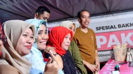 Foto Dokumentasi Mas Andre Hariyanto,Presiden Jokowi Icip Kuliner Bakmi Legendaris di Yogyakarta.