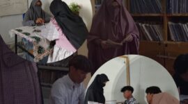 Foto Dokumentasi Suhardi, Ulfia Utami Situmorang, Leni Muliani Munthe Hakikat Pendidik dalam Pendidikan Islam.1