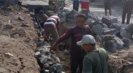 Guyup Rukun Warga Pucanganom RT 08 Jogja Gotong Royong. Foto: Mas Andre Hariyanto (SUARA UTAMA)