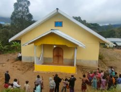 Acara Syukur wisuda dan Pelebaran Gereja Jemaat Zaitun Tadauto