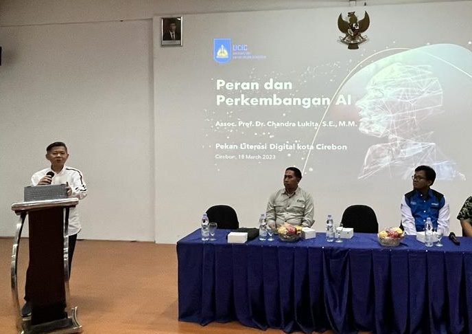 FOTO & SUMBER: Artificial Intelligence (Ai) dan Masa Depan Generasi Muda Indonesia/ Prof. Dr. Chandra Lukita/Mas Andre Hariyanto (SUARA UTAMA)