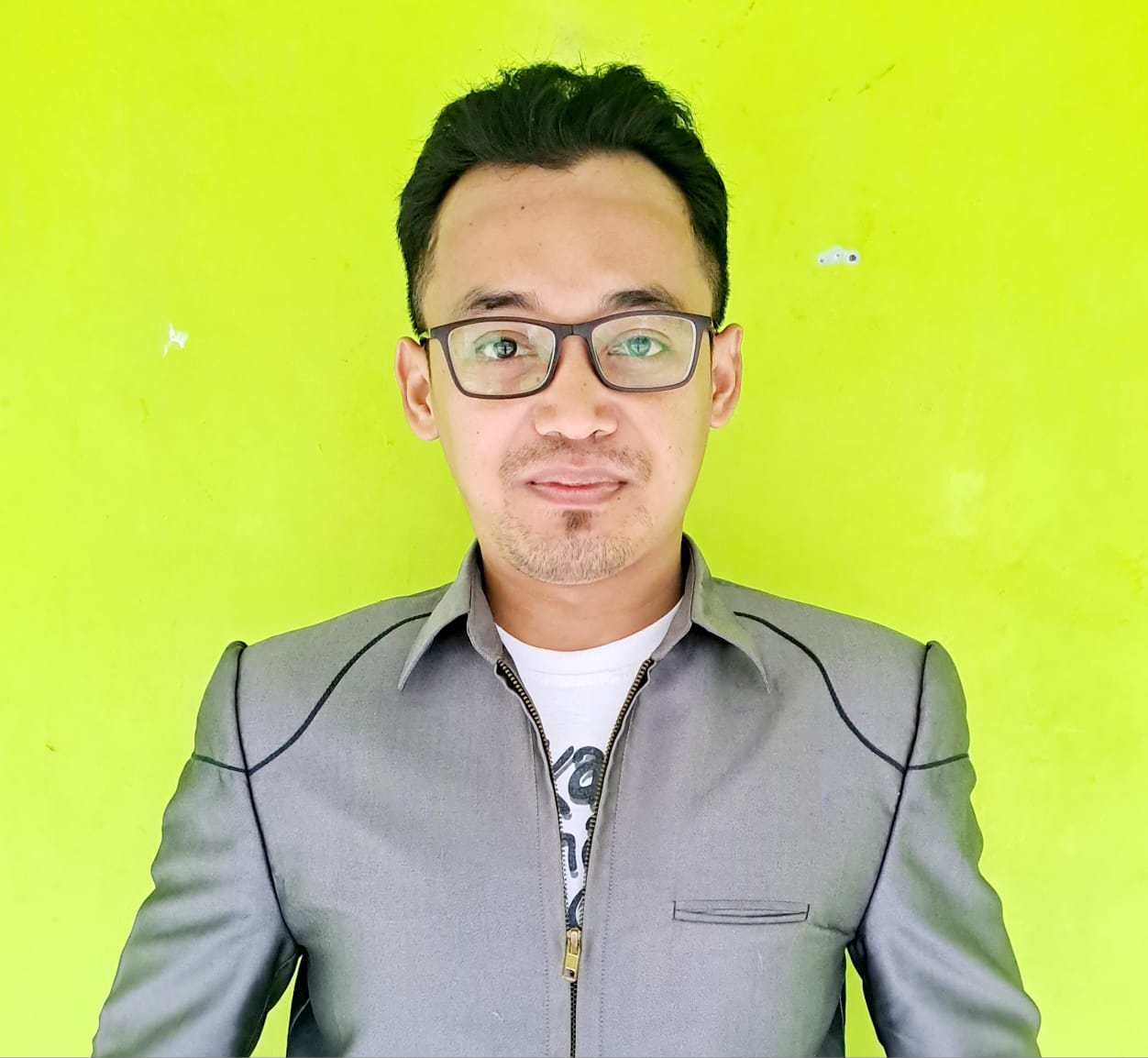 Guru BK SMK Ma'arif Lampung Kantongi Predikat Jurnalis Indonesia dari Lembaga AR Learning Center. (SUARA UTAMA)
