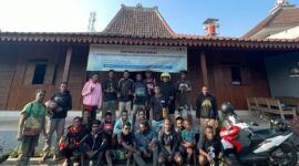 Hebat, Puluhan Mahasiswa Papua Tengah Dogiyai Kerja Bakti di Kantor Sekretariat Redaksi Suara Utama Yogyakarta. Foto: Mas Yat Mas Melky (SUARA UTAMA)