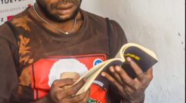 Ilustrasifoto di toko buku