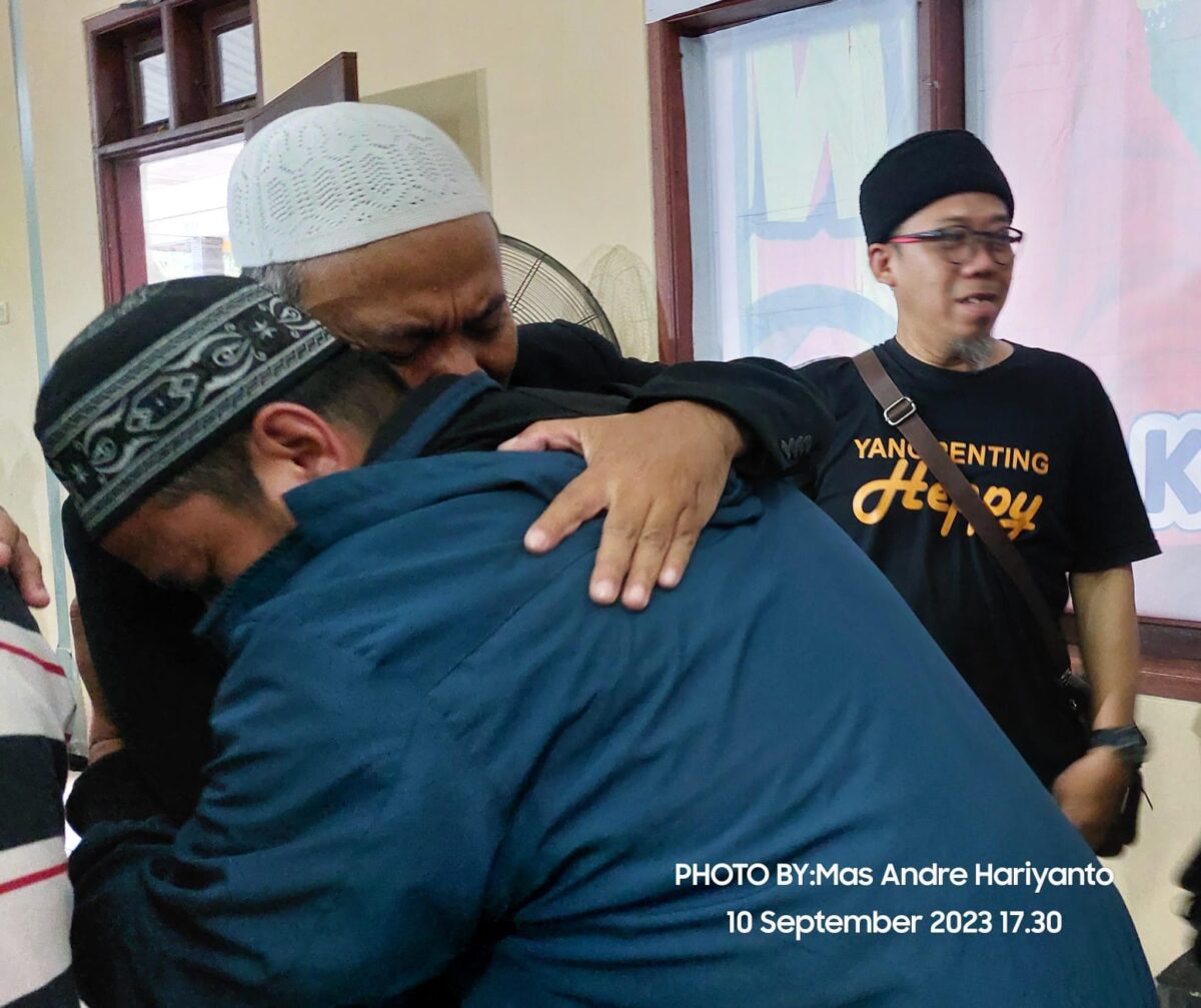 SPC 1 Pesantren Bisnis Indonesia Nendang Banget.Foto; Ust Arif Abu Syamil dan Peserta (SUARA UTAMA)