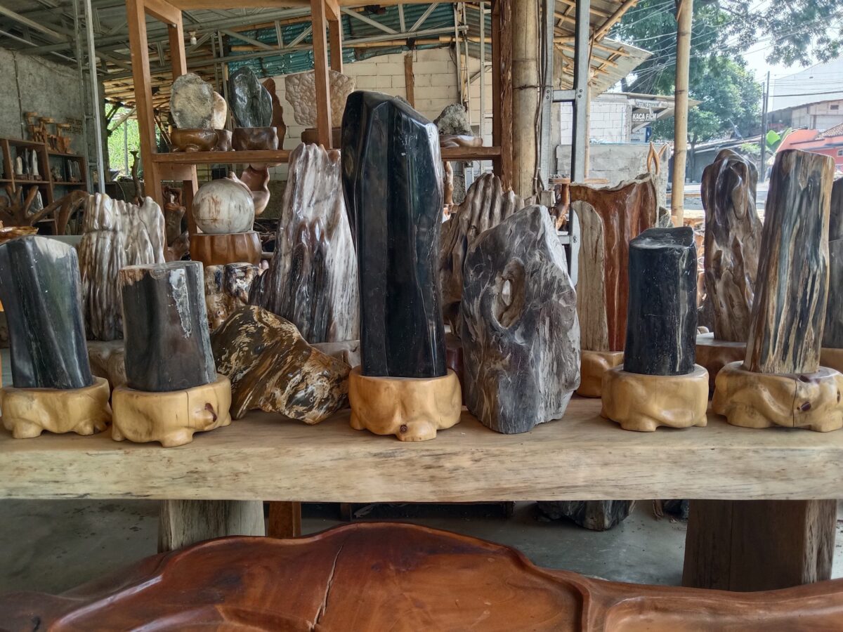 Dokumentasi Suhardi Batu Fosil Hande Made In Indonesia