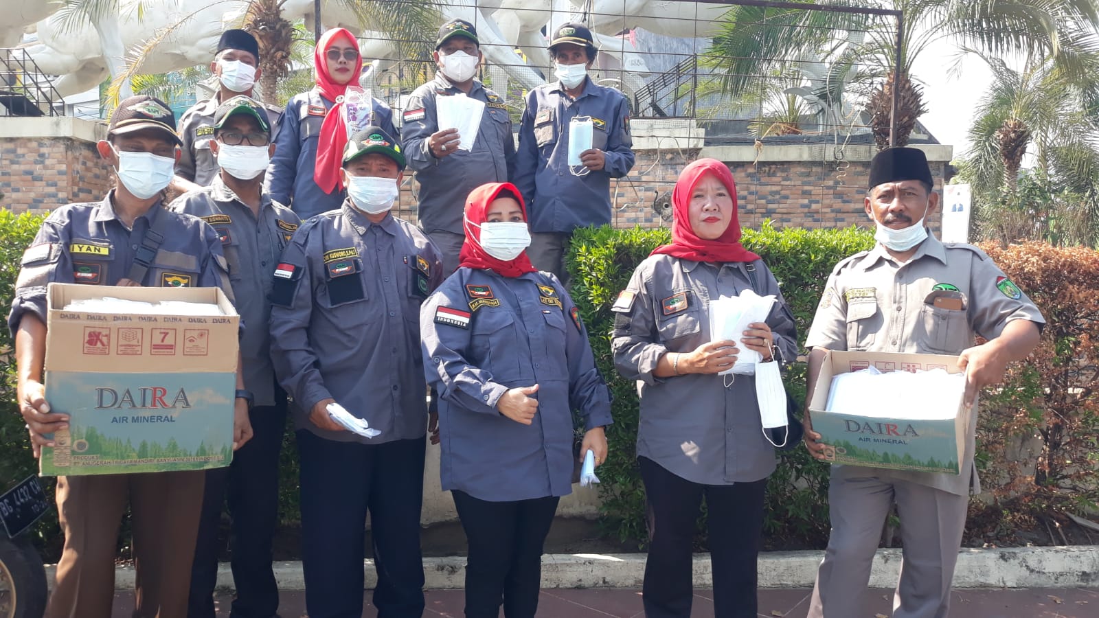 Rapi Riders Kota Prabumulih Mengadakan Pembagian 1000 Lembar Masker Yang dipimpin oleh Ketua Herwan Widodo. FOTO: Mas Andre Hariyanto & Dok. Internal Rapi (SUARA UTAMA)