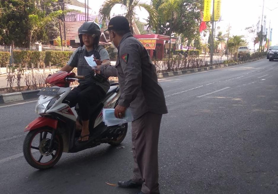 Rapi Riders Kota Prabumulih Mengadakan Pembagian 1000 Lembar Masker Yang dipimpin oleh Ketua Herwan Widodo. FOTO: Mas Andre Hariyanto & Dok. Internal Rapi (SUARA UTAMA)