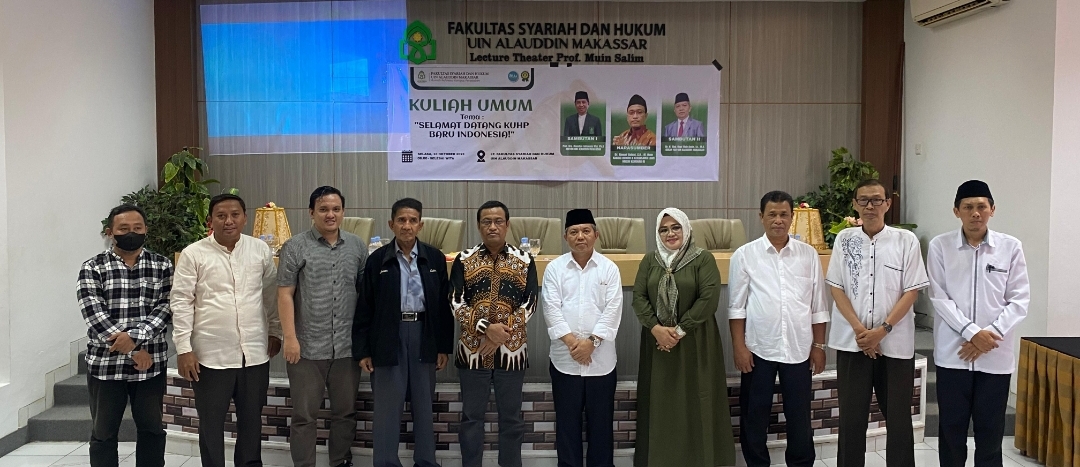 Foto bersama dengan Narasumber beserta para staf FSH Alauddin Makassar. Dok (Abdi Wijaya.Suara Utama.ID)