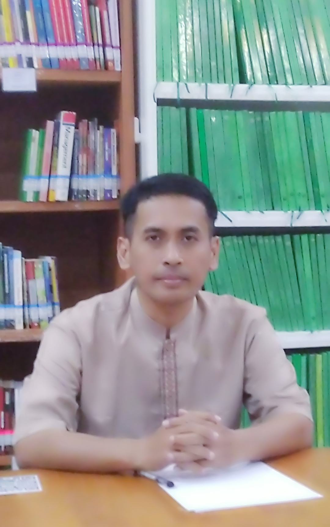 Assist. Prof. Dr. Hamdan Firmansyah, MMPd, MH di Ruang Literasi