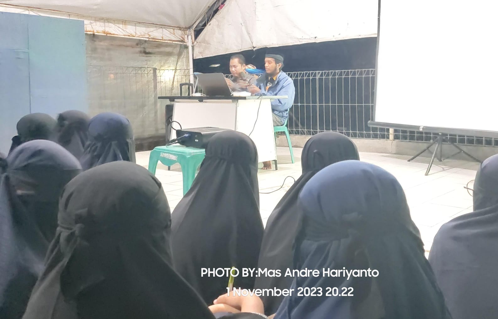 Pembekalan dan Camp Pondok Annahl Cianjur Hadirkan Jurnalis Muslim Dalam Tingkatkan Wawasan Santri. Foto: Mas Andre Hariyanto & Dok. Internal Annahl (SUARA UTAMA)