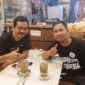 Kopdar Mas Andre Hariyanto Jurnalis Pemula bersama Wartawan Senior Tete Marthadilaga di Angkringan Yogyakarta. FOTO: Dok. Internal/Andre Hariyanto (SUARA UTAMA)
