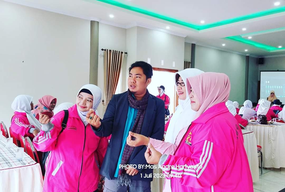 IMG 20231207 WA00122 Alumni Andre Hariyanto Silaturahim di SMP PGRI 16 dan TPQ AlFurqon Sidoarjo, Kulik Ceritanya Suara Utama ID Mengabarkan Kebenaran | Website Resmi Suara Utama